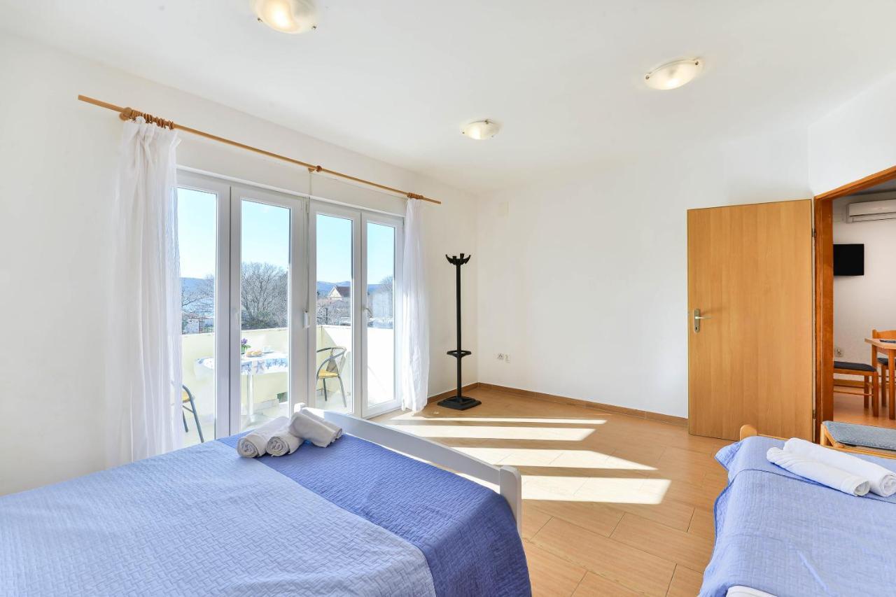Apartments Adria Туран Екстериор снимка