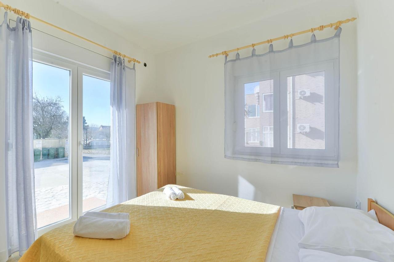 Apartments Adria Туран Екстериор снимка