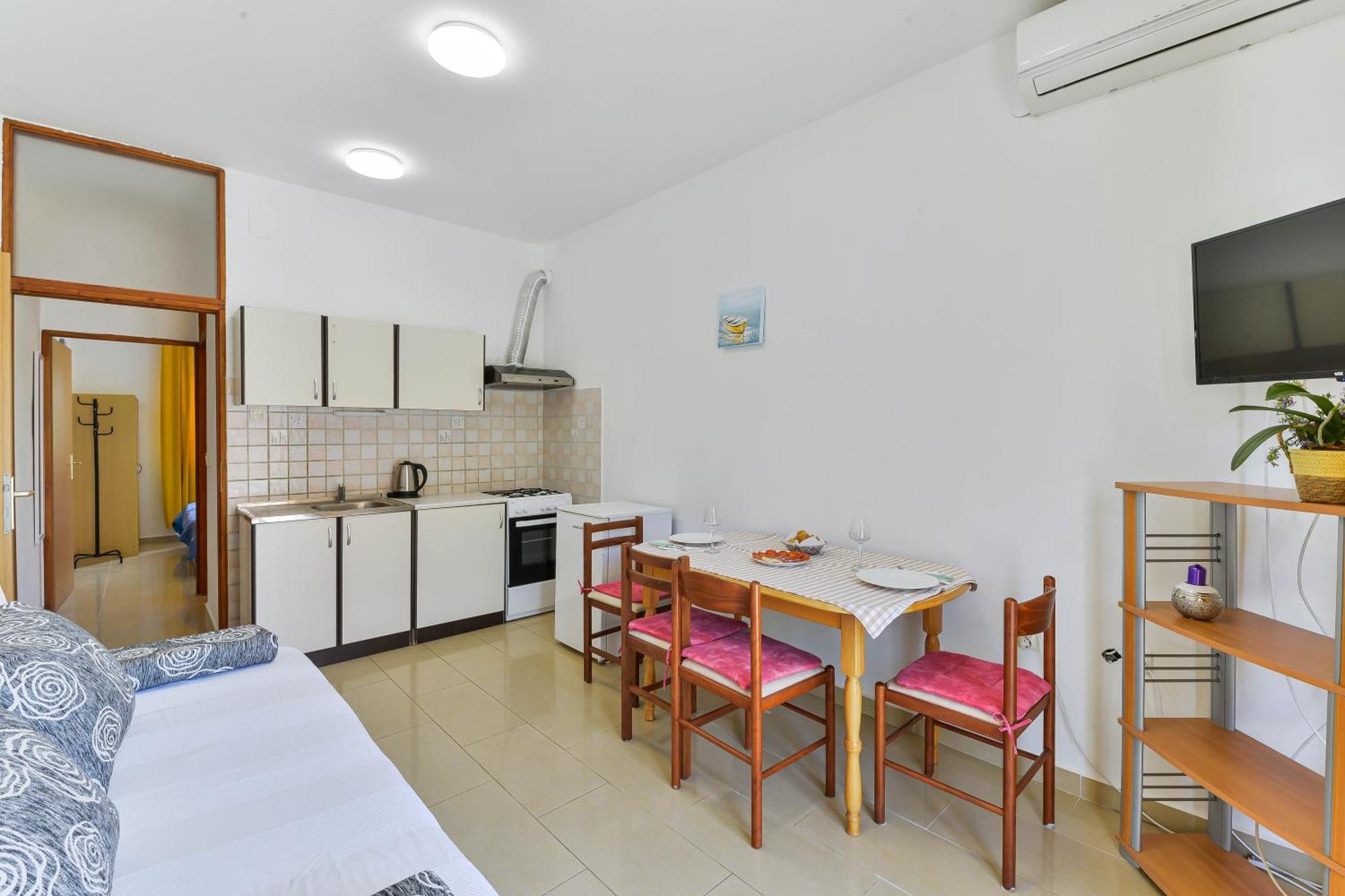 Apartments Adria Туран Екстериор снимка