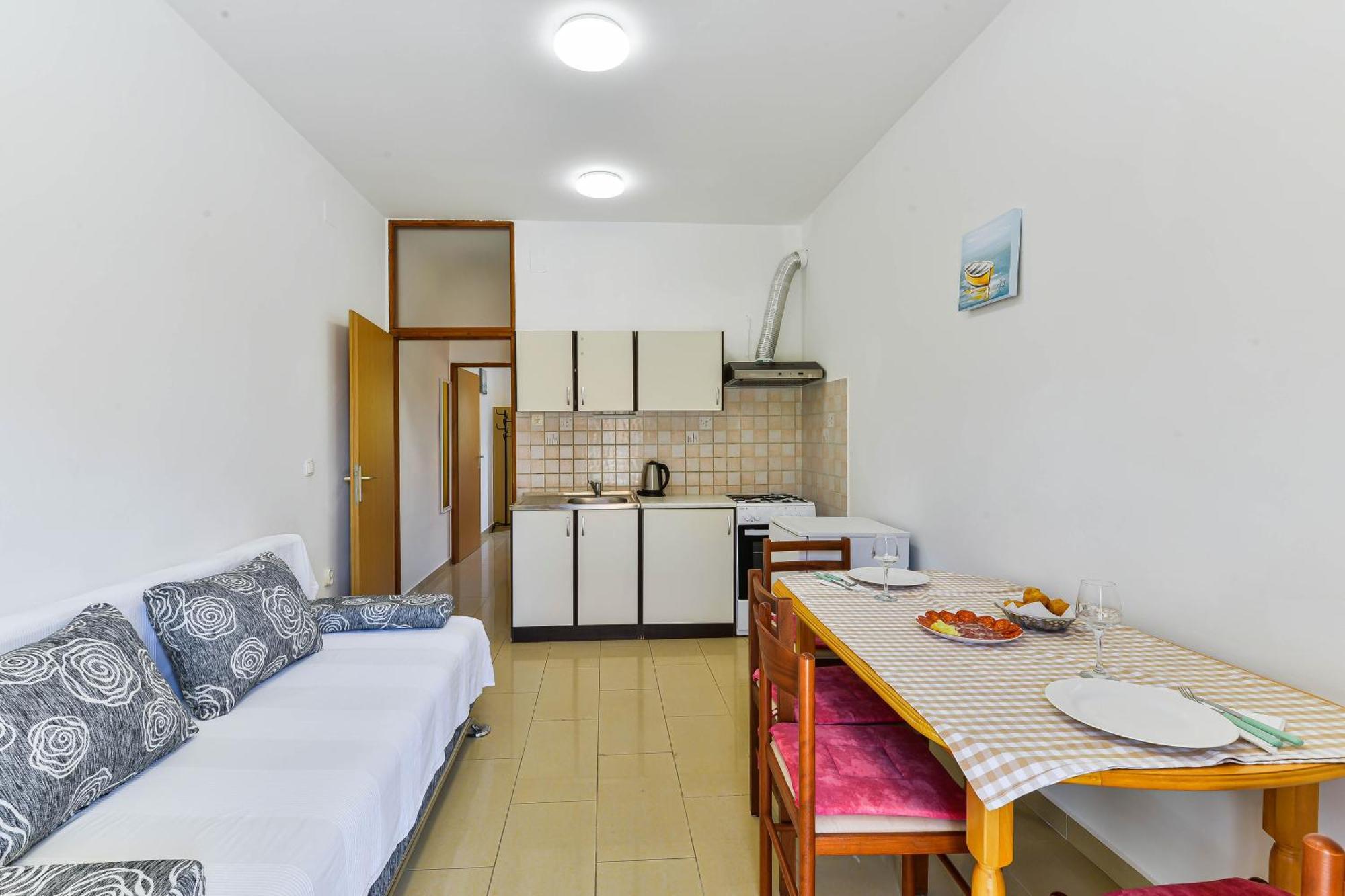 Apartments Adria Туран Екстериор снимка